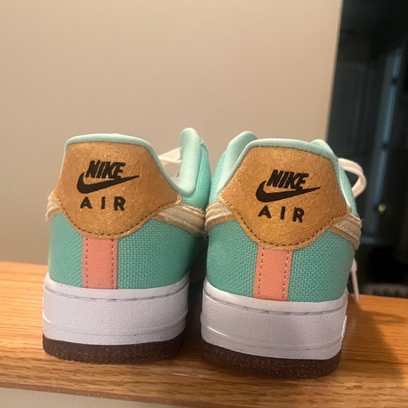 Nike Air Force 1, brand new never worn - Picture 4 of 6